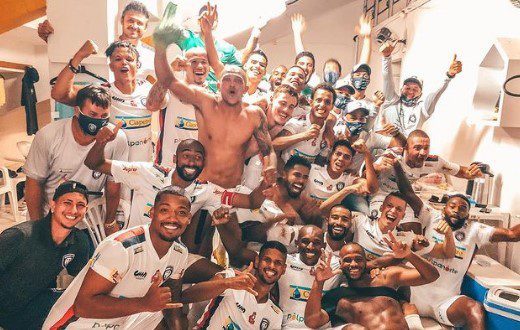 ZEBRAS NA COPA DO BRASIL: Leão de Cianorte bate Paraná Clube e Leão do Recife perde para o Juazeirense