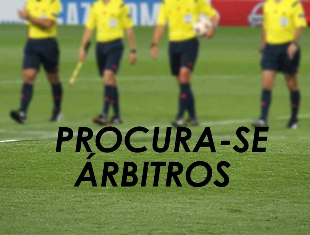 CLAMOROSO:  Precisa-se de árbitros. Trio de juízes escalado não comparece para jogo entre Maringá Futebol Clube e Avenida (RS). 
                
                    Alguém se habilita ?