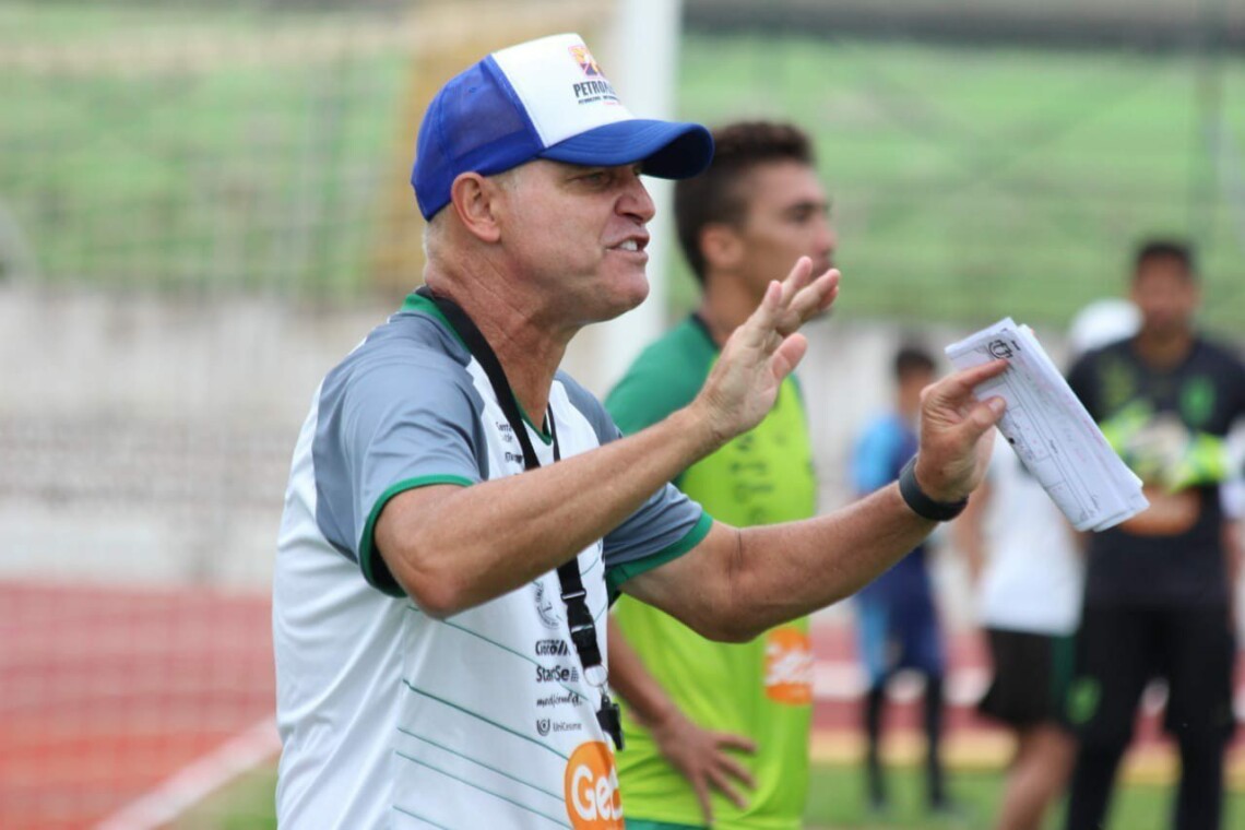 FUTEBOL: Maringá  Futebol Clube estreia neste sábado no Brasileiro da série D
                
                    A partida começa às 17h no Willie Davids contra o Avenida (RS)