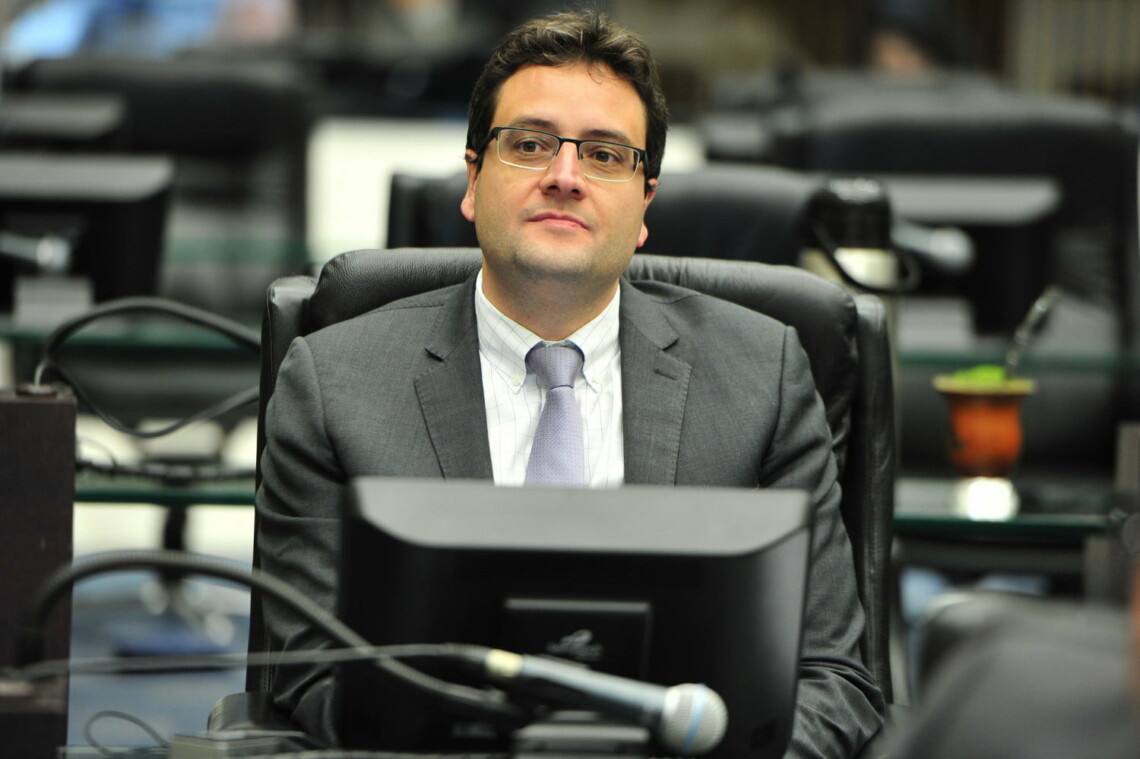 TJ acata liminar do deputado Homero Marchese e suspende pagamento de diárias na cidade em que deputado mora