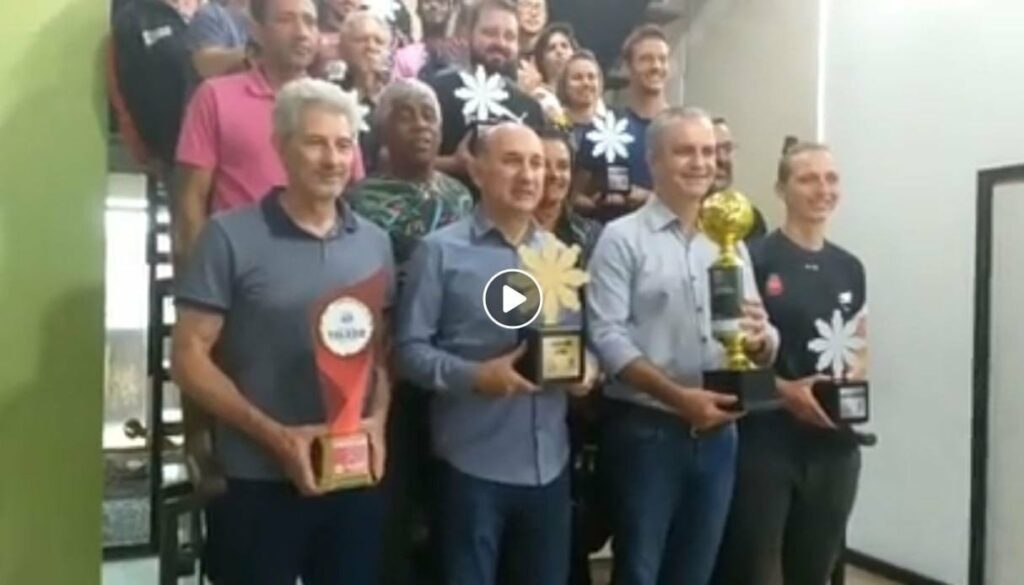 O FATO AO VIVO: Prefeito Ulisses Maia recebe delegação tri-campeã dos Jogos Abertos do Paraná. Veja as entrevistas
                
                    Por José Carlos Leonel e Ligiane Ciola