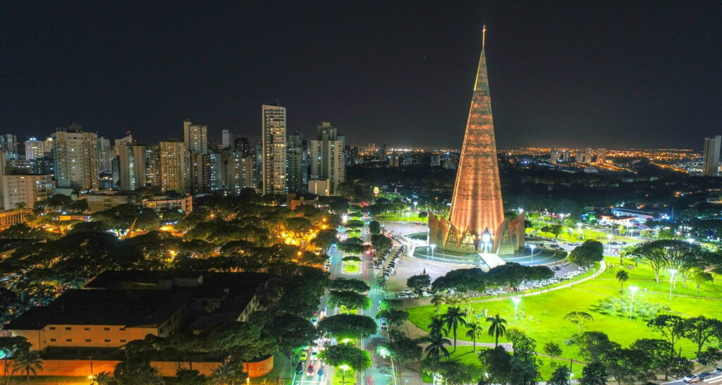 PARABÉNS MARINGÁ : Cidade Canção completa 72 anos 
                
                    10 de maio, dia de festa, de reflexão e de Expoingá