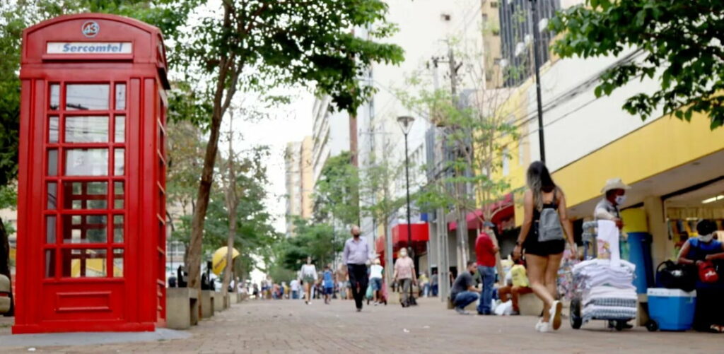 Com 24 óbitos nos últimos seis dias Londrina supera 400 mortes por COVID
                
                    Cidade tem 474 positivados ativos