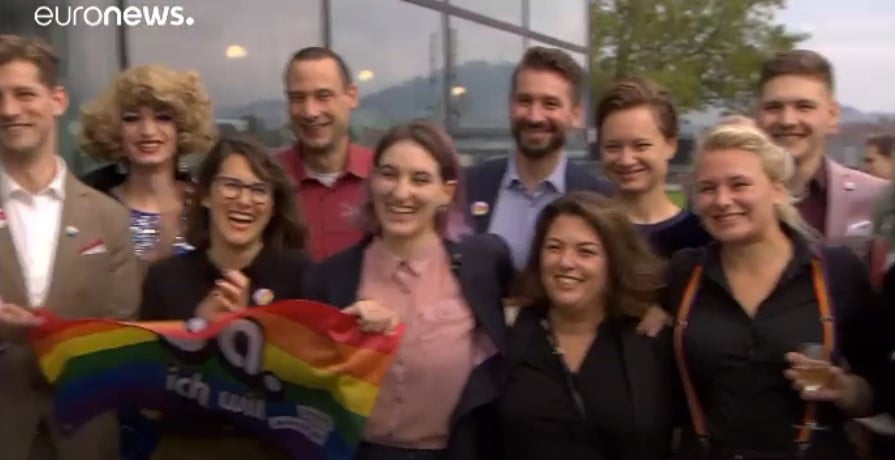 Suíça diz sim ao casamento gay 2