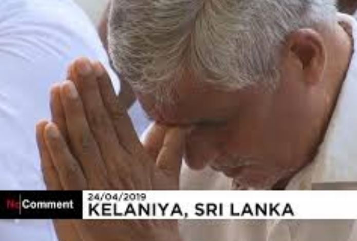Sri Lanka : Orações no templo Kelaniya pelas vítimas dos atentados. Veja as imagens. 2
