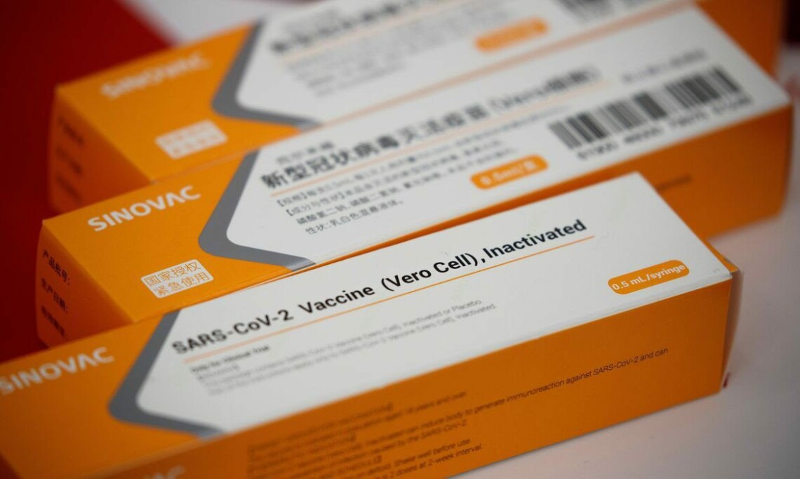 A Vacina Coronavac chega  em Maringá hoje, 19, ao meio dia  no Aeroporto Regional 
                
                    E a imunizaçao aos profissionais da saúde  começa a partir das 14h no Hospital Municipal de Maringá