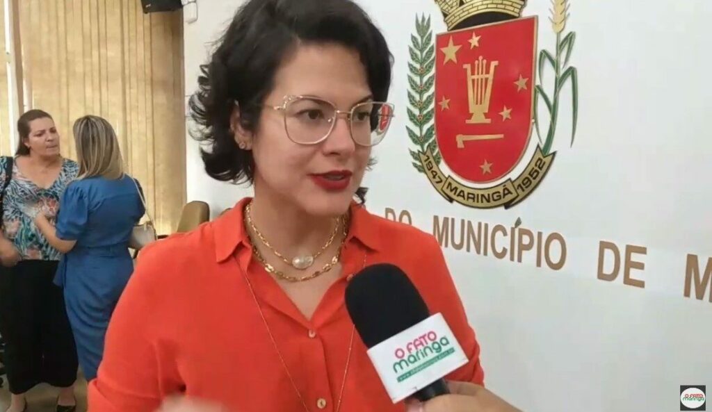 Aline Câmara toma posse na Secretaria da Criança de Maringá 
                
                    Cerimônia aconteceu na tarde desta sexta-feira (8) na sala de reuniões do Paço Municipal