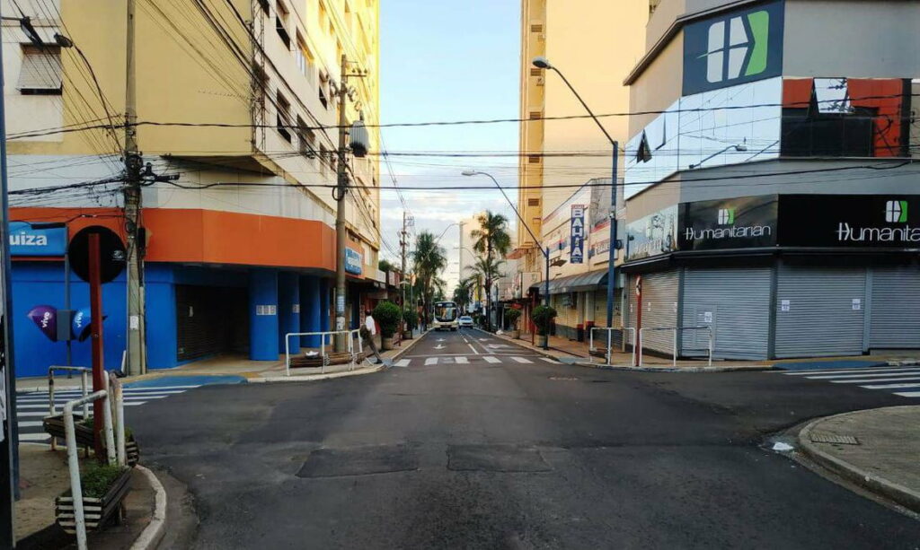 Araraquara entra em lockdown para frear disseminação de covid-19 2