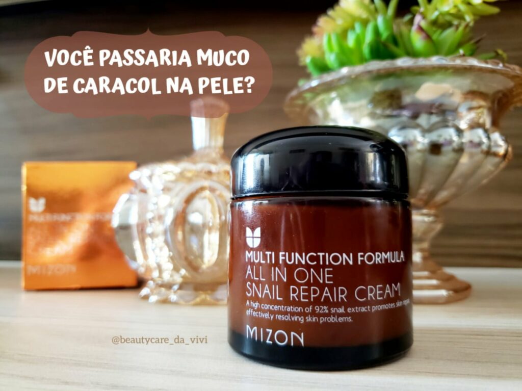 Beauty Care da Vivi: Já pensou em usar muco de caracol na pele?
                
                    Reduz a produção excessiva de sebo, deixa os poros menos aparentes, melhora a desidratação, uniformiza o tom da pele e age sobre a vermelhidão.