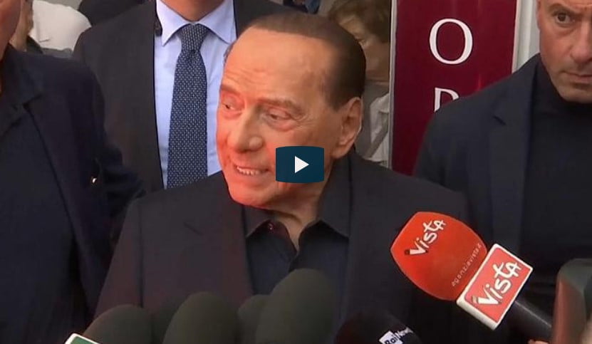 Berlusconi hospitalizado de urgência devido a problema cardíaco