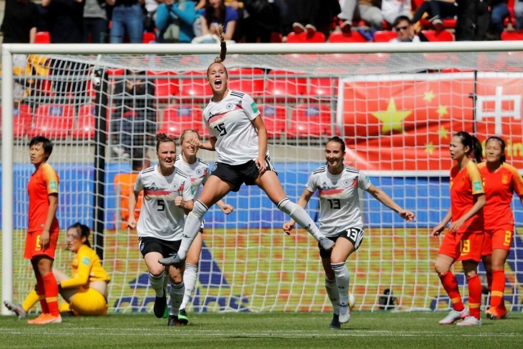 COPA DO MUNDO DE FUTEBOL FEMININO:  Seleções europeias dominam sábado no mundial francês
                
                    Três jogos, três vitórias de equipes europeias neste sábado(8). Alemanha, Espanha e Noruega.