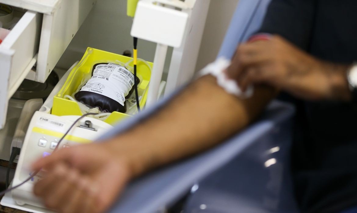CORONAVÍRUS: Brasil atualiza critérios de doação nos bancos de sangue