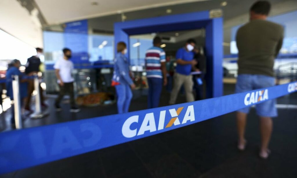 Caixa abre 772 agências neste sábado para pagar saque emergencial do FGTS 2