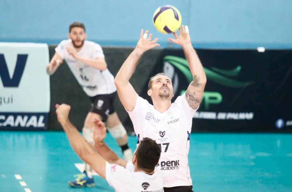 Denk Maringá Vôlei disputa duas fora e uma em casa no final de semana.  Domingo, o jogo é no Chico Neto com entrada franca