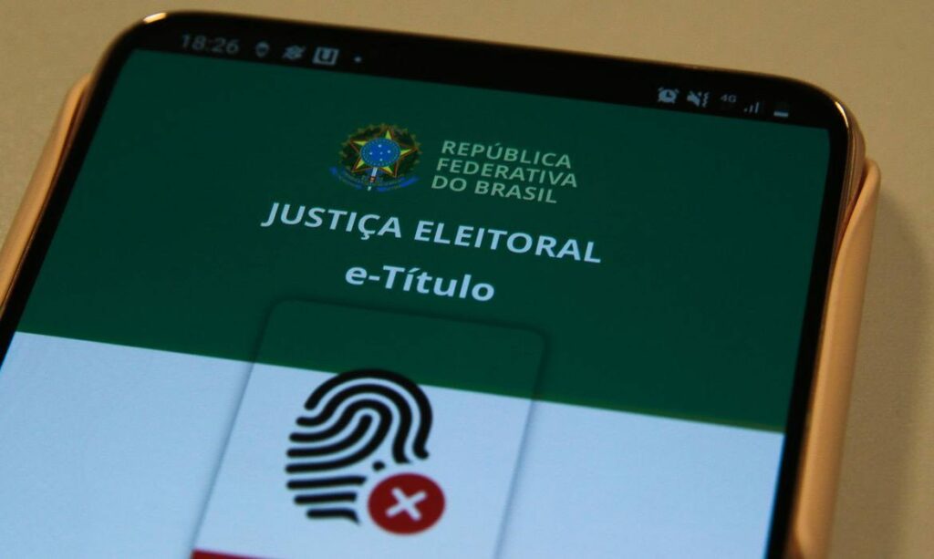 Eleitor pode justificar ausência no primeiro turno até quinta-feira
                
                    TSE recomenda fazer justificativa pelo aplicativo e-Título