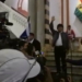 Evo Morales canta vitória mas números indicam  que o atual presidente da Bolívia terá que enfrentar Carlos Mesa no segundo turno