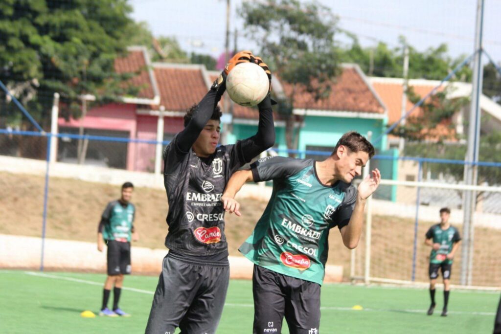 FUTEBOL SUB-20: Doguinho e Galinho jogam Derby na última rodada da 1ª fase do Paranaense