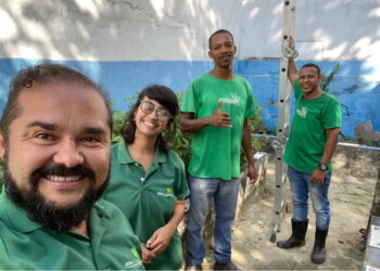 KOMBOTÂNICA: A dica de hoje do Tom é elaboração de uma horta sustentável em uma escola no Rio de Janeiro