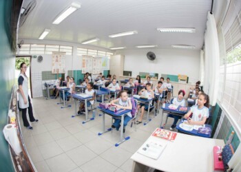 MARINGÁ: Mudanças no currículo escolar trazem avanços à aprendizagem    
                
                    FOTO: Vivian Silva/PMM