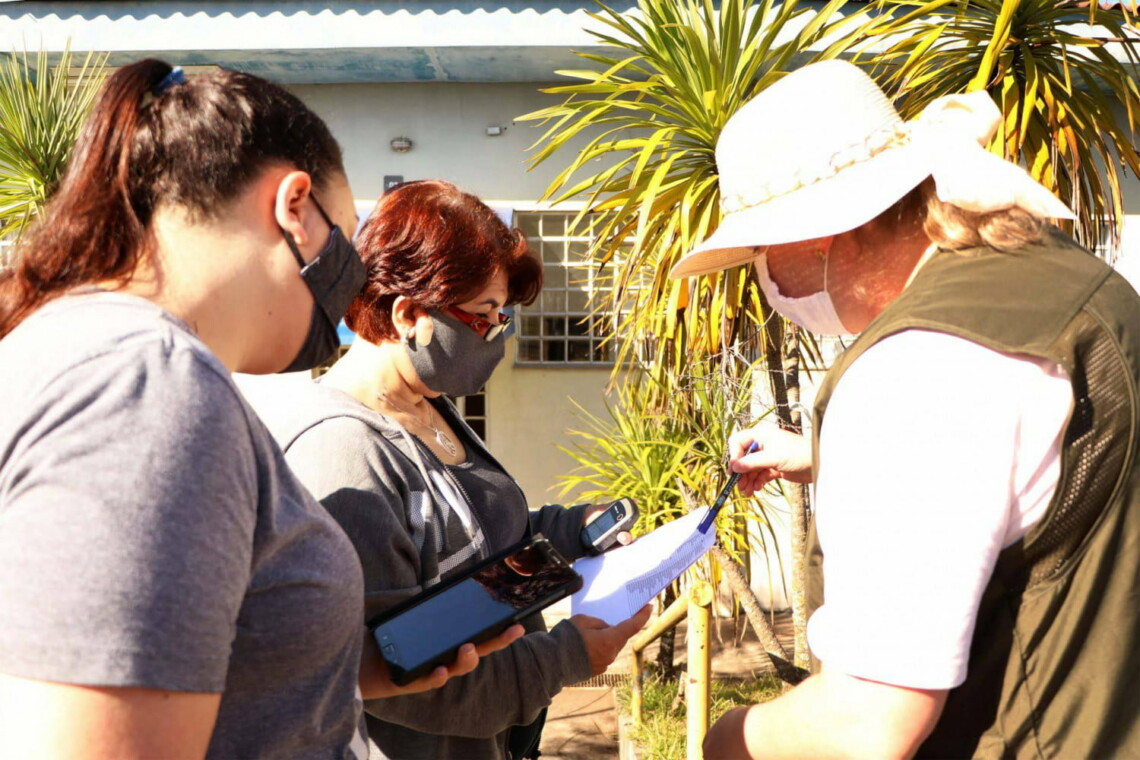 PARANÁ: Inscrições para residência técnica em gestão ambiental são prorrogadas
                
                    Prazo termina na segunda-feira (23). Com duração de 24 meses, o programa oferta 100 vagas para recém-formados, em 14 áreas, distribuídas em seis polos e 21 cidades. Os residentes receberão bolsa-auxílio mensal de R$ 1,9 mil.