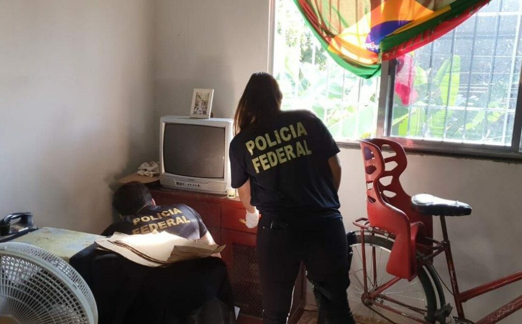 PEDOFILIA: PF prende suspeito de abusar de crianças e divulgar vídeos
                
                    Suspeito foi preso em flagrante