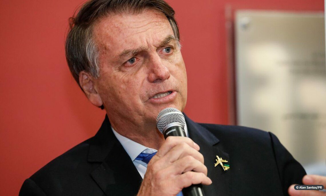 PL anuncia filiação de Bolsonaro no próximo dia 30
                
                    Data foi decidida em reunião entre presidente e Valdemar da Costa Neto