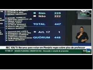 Para o deputado federal Enio Verri, votação da Câmara salva valorização do piso salarial de professores e professoras
                
                    Atualmente, a revisão anual do piso ocorre no mesmo percentual de crescimento do valor anual mínimo por aluno referente aos anos iniciais do ensino fundamental urbano.