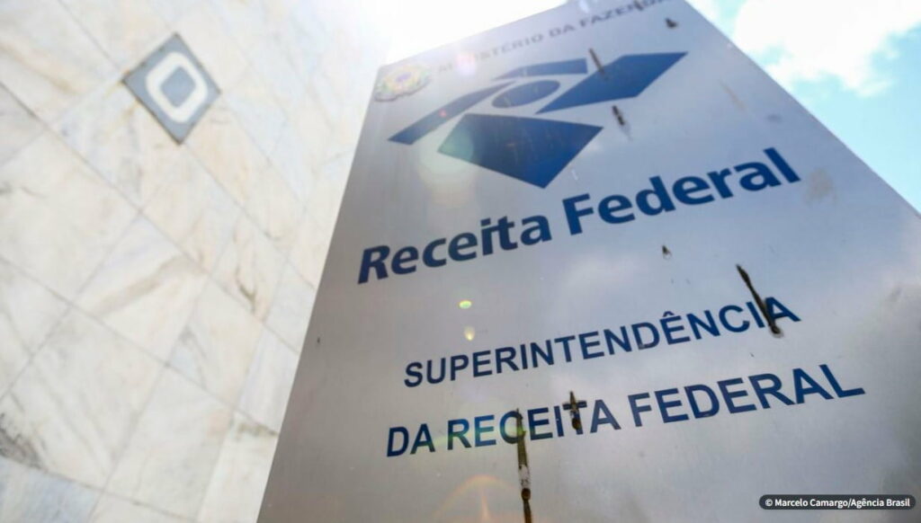 Receita Federal alerta sobre golpes aplicados via internet