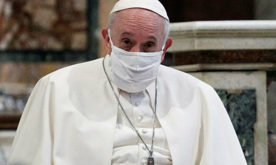 Roma: Papa Francisco é internado para cirurgia programada no intestino
                
                    Francisco sofre de estenose diverticular sintomática do cólon