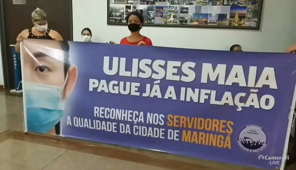 Sindicato dos servidores municipais de Maringá acampa em frente ao gabinete de Ulisses para pedir reposição salarial de 6,22%
                
                    Depois de vários cancelamentos, prefeito receberá representantes do Sismmar às 14h. Reunião será virtual. Entre as reivindicações do sindicato, reposição salarial de 6,22%.