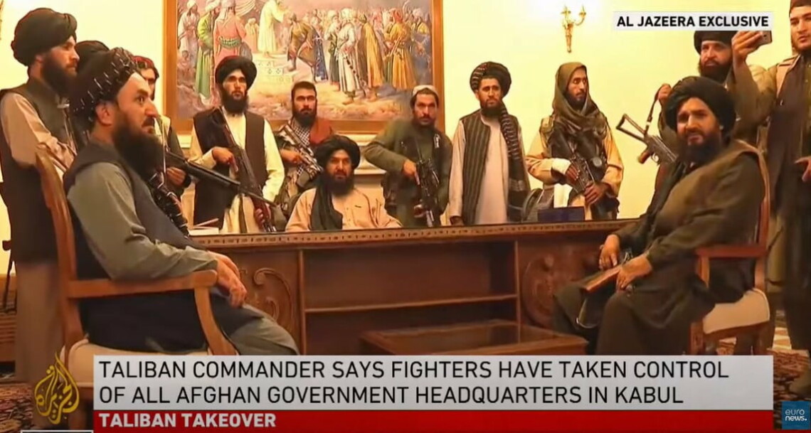 Talibãs entram no Palácio Presidencial de Cabul