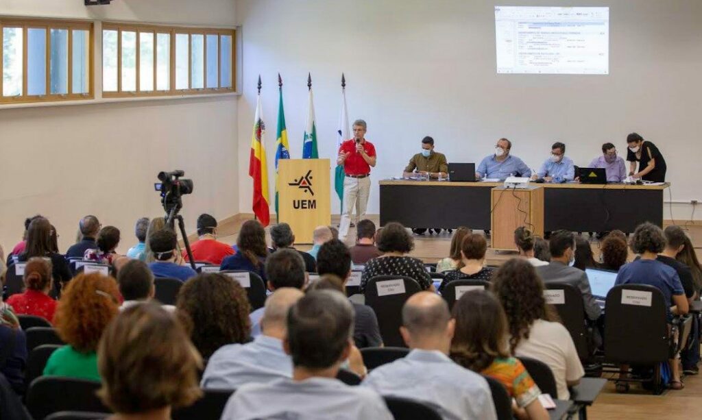 UEM mantém posição contrária à Lei Geral das Universidades