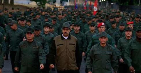 VAI TER GUERRA ? Maduro incita militares à luta 2