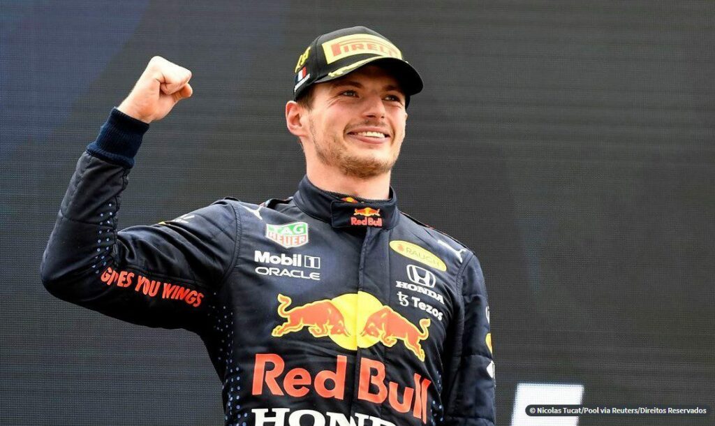 VERSTAPPEN VENCE: Maré começa a virar a favor da RBR na Fórmula 1