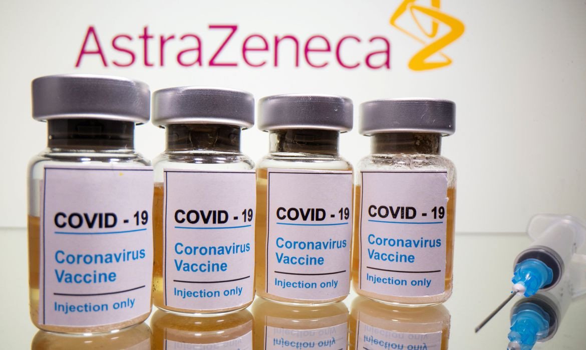 Vacinas da AstraZeneca chegam ao Brasil 2