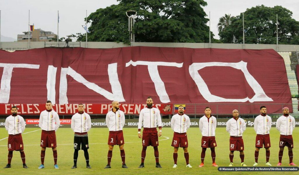 Venezuela tem surto de covid-19 antes da estreia na Copa América
                
                    Adversária do Brasil no domingo, delegação venezuelana tem 12 casos