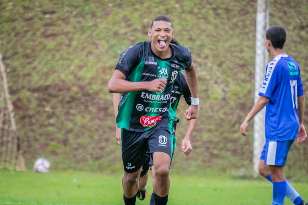 SUB-20: Doguinho vence e se classifica para a 3ª fase do Paranaense