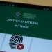 É FALSO que TSE proibiu eleitor de levar celular e de usar o e-Título na eleição