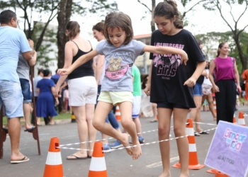 Prefeitura promove diversão e realiza ′Brincar na Rua′ na Vila Vardelina no domingo, 20