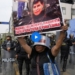 PERU: Presidente Pedro Castillo encenou golpe e acabou, destituido e detido
