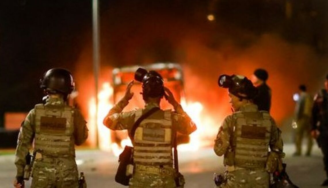 No dia 12 de dezembro Manifestantes tentaram invadir sede da PF e queimaram veículos em Brasília. foto arquivo - EBC