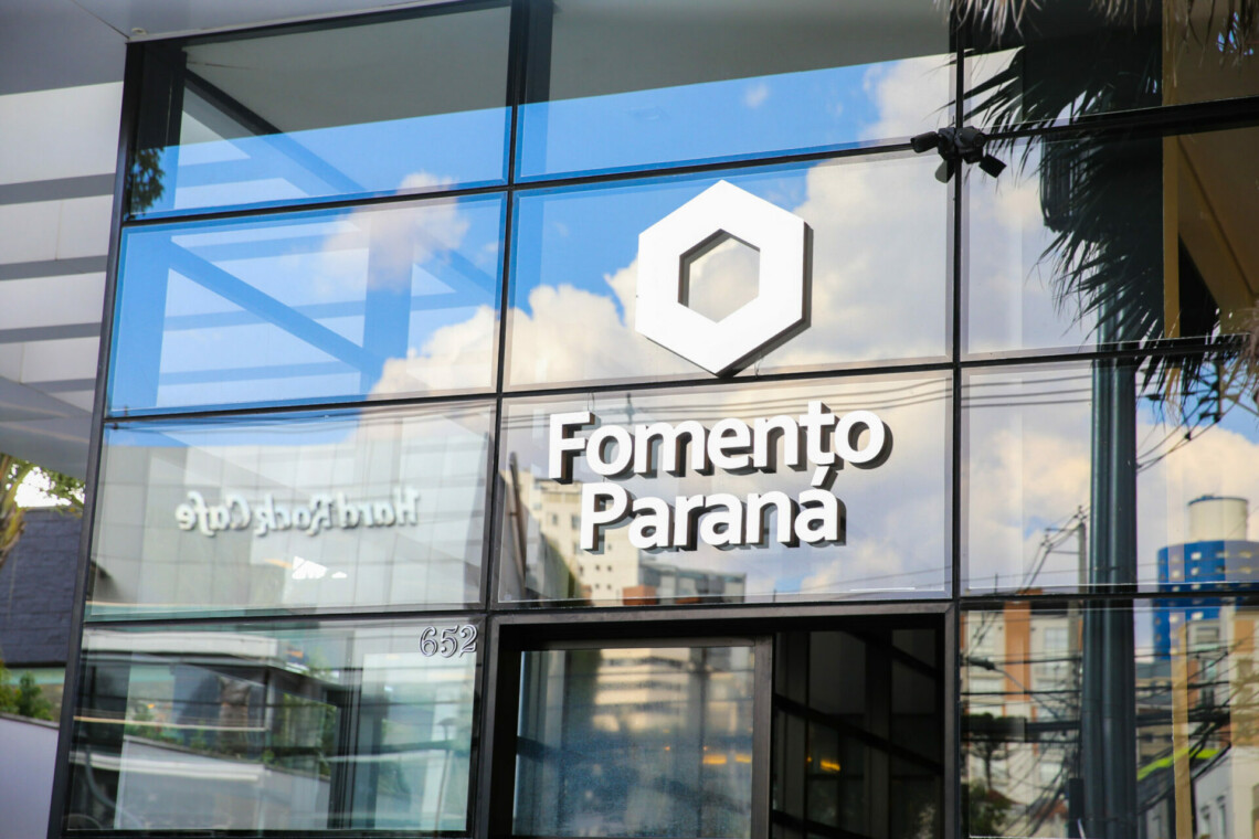 Fomento Paraná oferece desconto de até 100% em juros para empréstimos em atraso