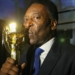 Pelé está com infecção respiratória, segundo boletim médico