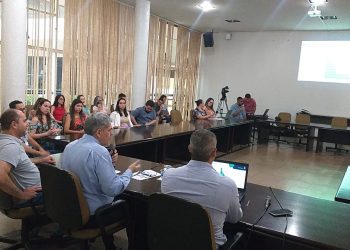 Audiência Pública de apresentação da LDO aconteceu na tarde desta quarta-feira na sala de reuniões térrea do Paço Municipal. foto: LIGIANE CIOLA