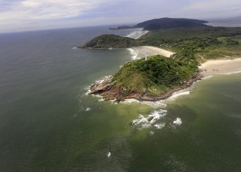 Ilha do Mel, Paraná. N/F: Farol das Conchas.
Ilha do Mel, 19-12-15.
Foto: Arnaldo Alves / ANPr.