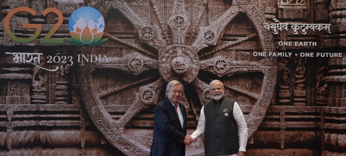 G20 India Secretário-geral da ONU, António Guterres (à esquerda), foi recebido pelo primeiro-ministro indiano, Narendra Modi, na Cimeira do G20 em Nova Delhi
