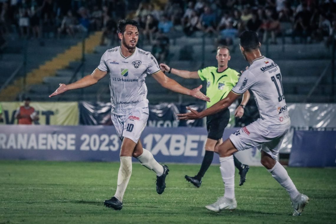 Foto: Odair Figueiredo/ Galo Maringá