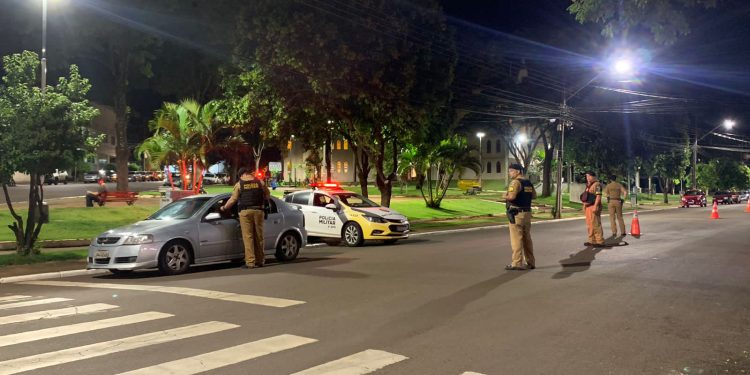 Operação Cidade Segura prende 31 pessoas, apreende drogas e recupera veículo em Maringá
Foto: PMPR
