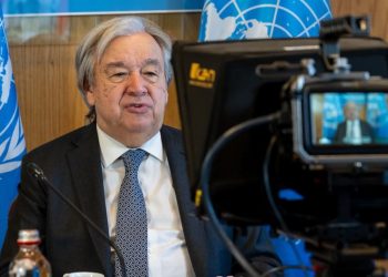foto: ONU/Mark Garten Secretário-geral da ONU, António Guterres, participa na Cúpula Virtual do G20