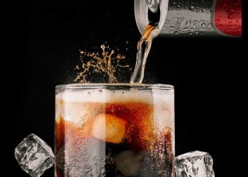 Unsplash/Qasim Malick OMS incentiva aumento de impostos sobre álcool e bebidas açucaradas